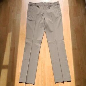 🎉 *Like New* Burberry straight leg Slacks 🎉